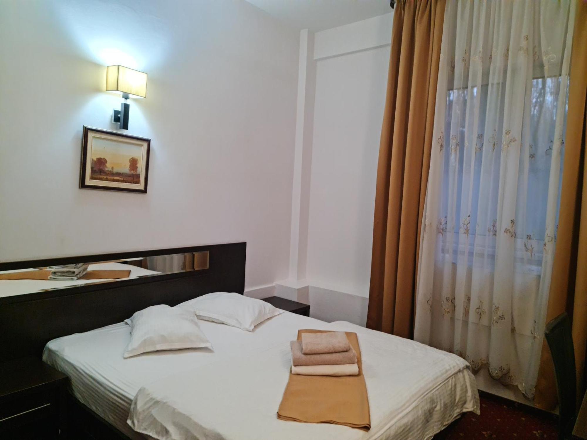 Hotel Magic Gt Trivale Πιτέστι Εξωτερικό φωτογραφία