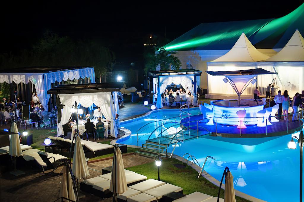Hotel Magic Gt Trivale Πιτέστι Εξωτερικό φωτογραφία